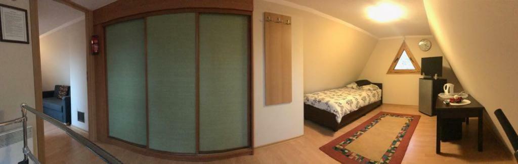 Lesny Dwor Hotel วีสวา ภายนอก รูปภาพ